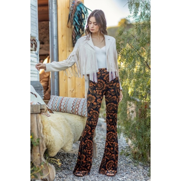 SOLD OUT Ivory Faux Leather Suede Fringe Cropped Western Boho Moto Jacket - Picture 5 of 7